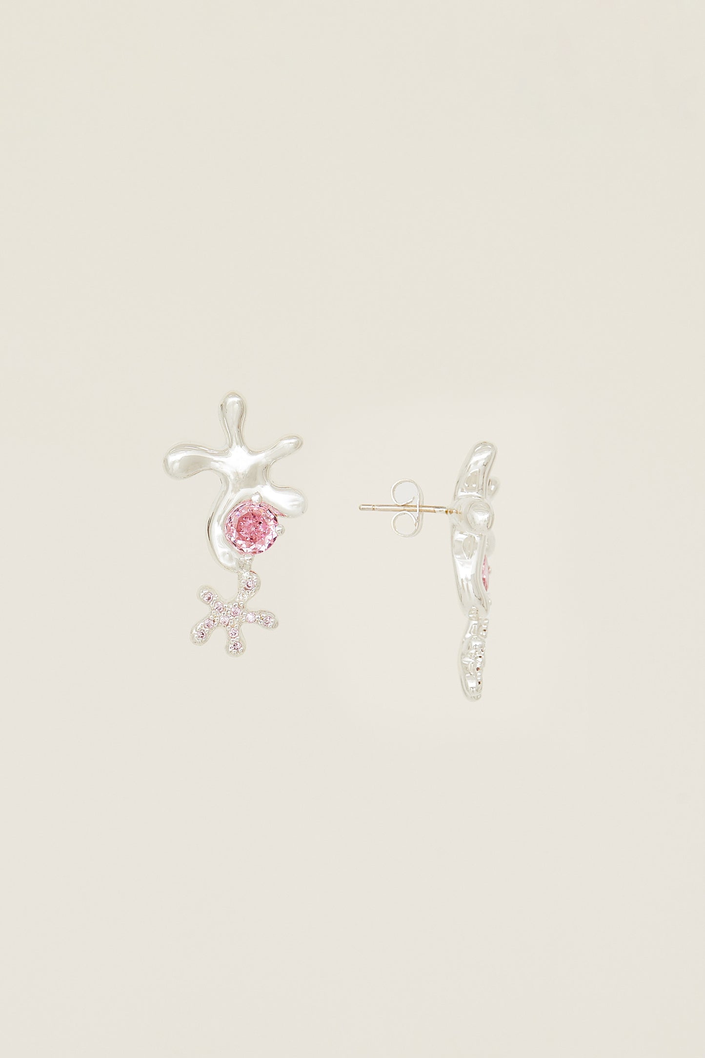 ✨"LE SSERAFIM SAKURA's Coral Dance Earrings“✨