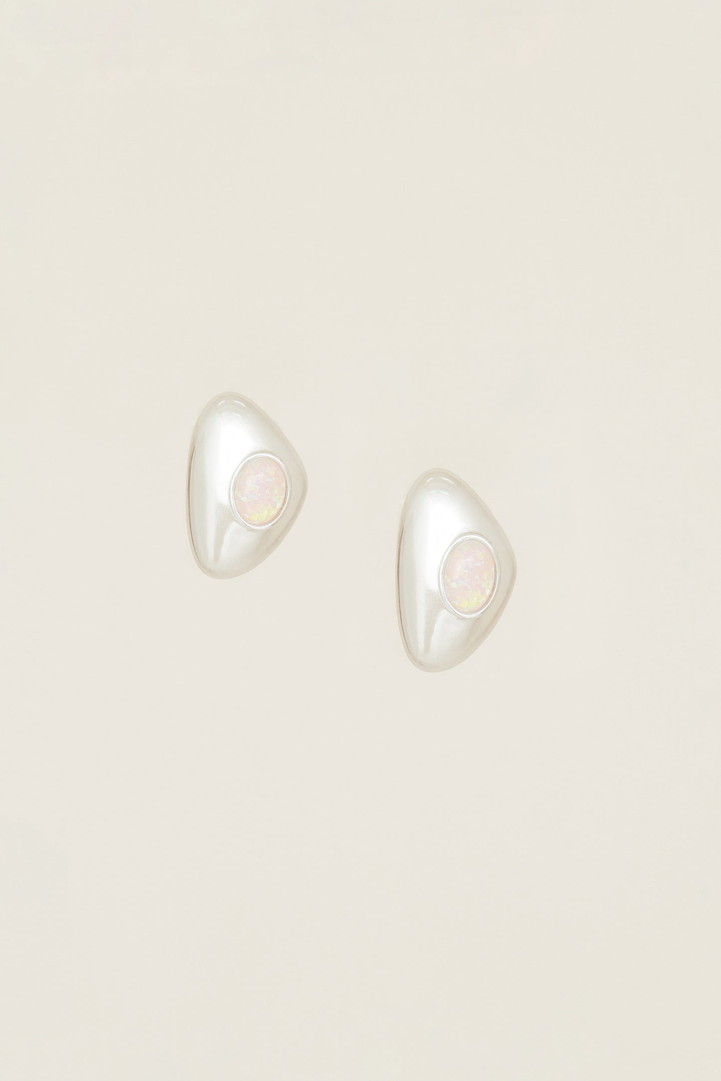 Eyes of Silver Pearl Earrings