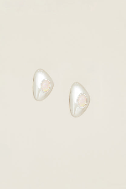 Eyes of Silver Pearl Earrings