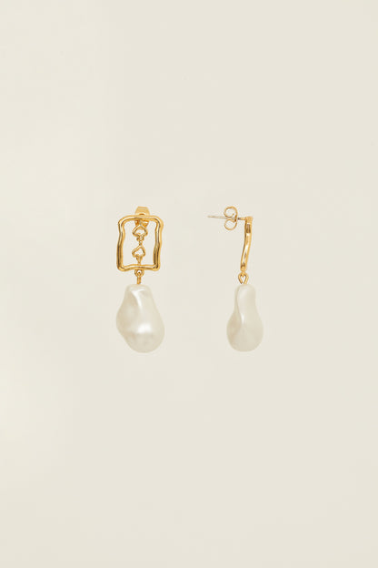 Asymmetric Frame Earrings